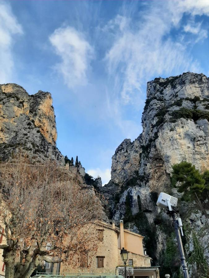 Le Logis Des Templiers Climatise Régusse
