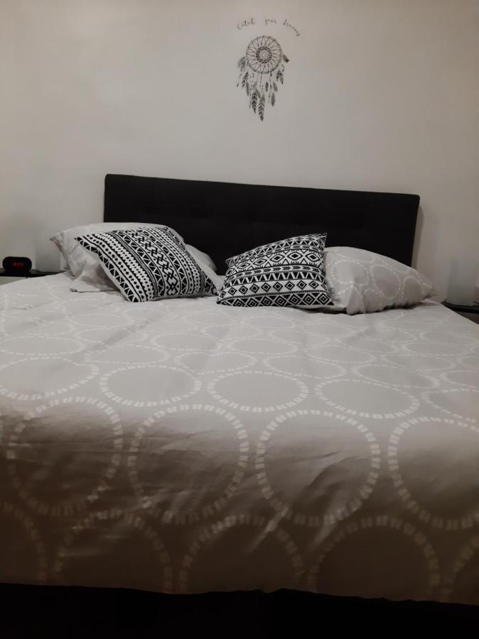 Le Logis Des Templiers Climatise Apartment *