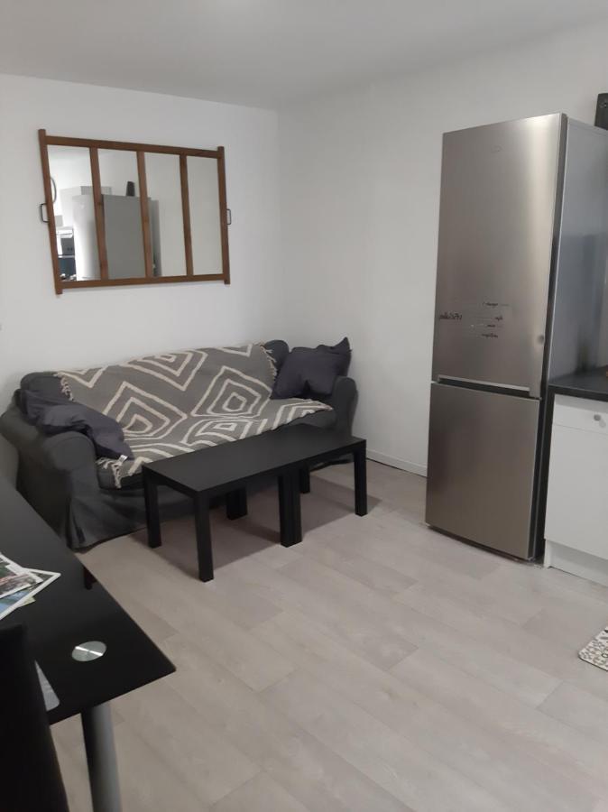Le Logis Des Templiers Climatise Apartment *